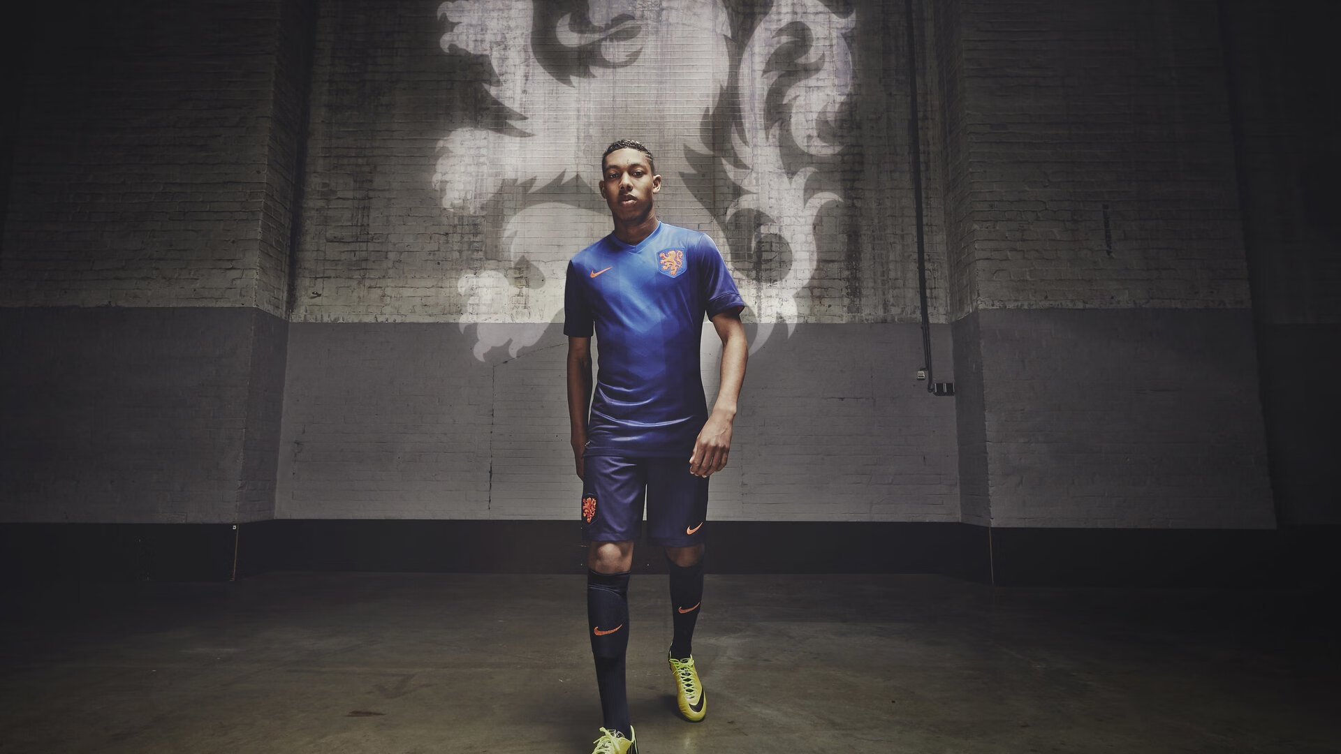 TheShy赛事官方发布逆转新规，曼联争议不断！